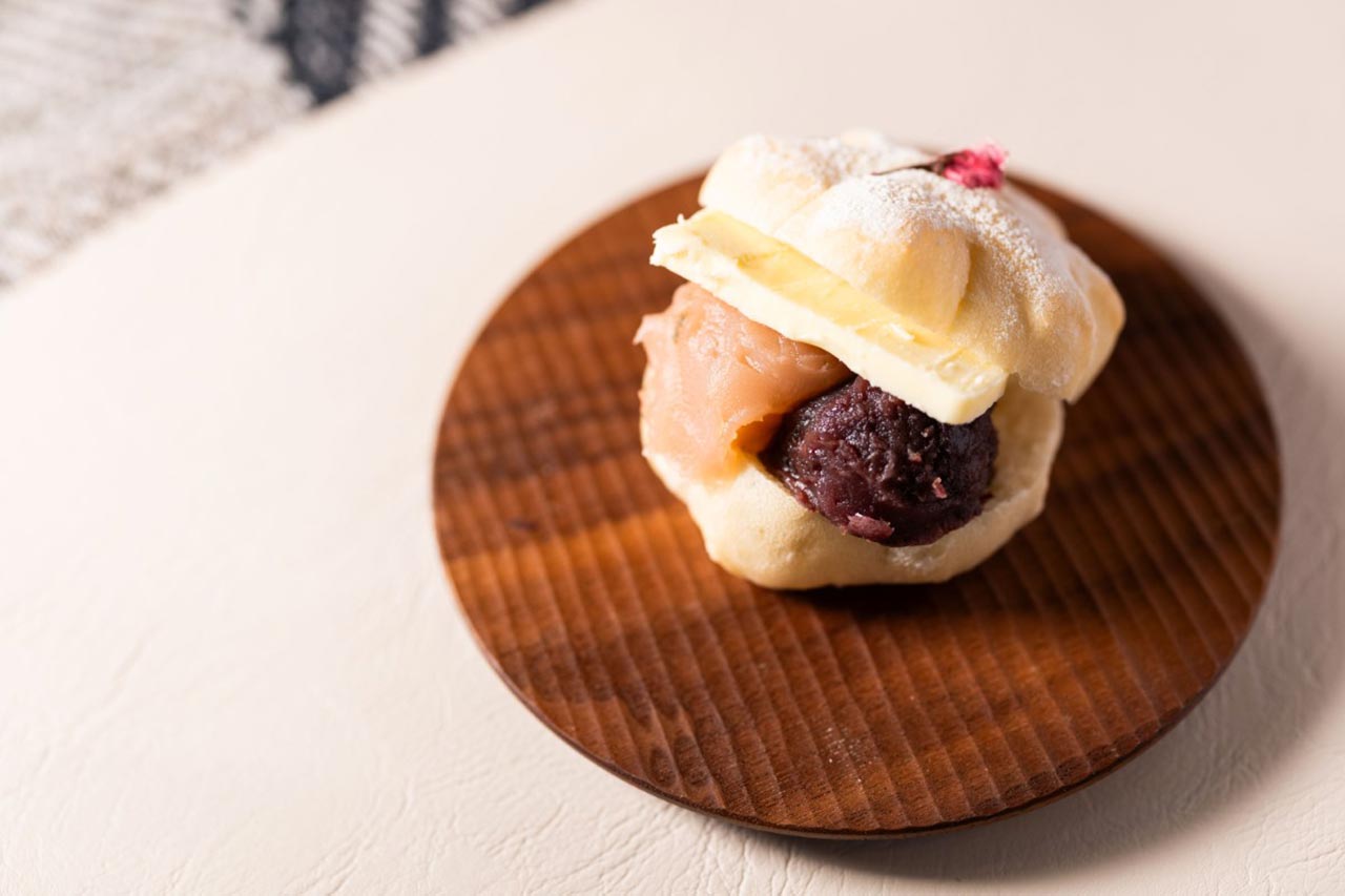 桜と粒あんの２色あんバター...